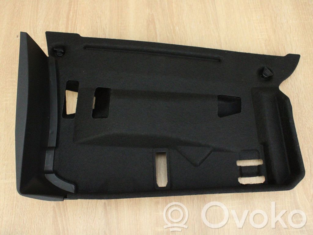 BMW 5 G30 G31 G38 Element deski rozdzielczej / dół 