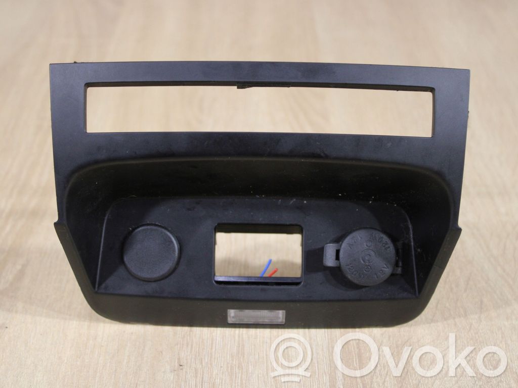 KIA Sorento Cigarette lighter trim 
