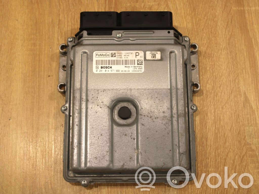 Jaguar XF X250 Engine control unit/module 
