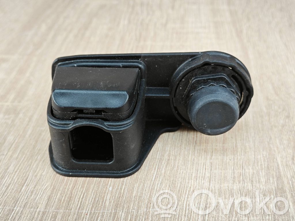 BMW X6 G06 Tailgate check strap stopper 