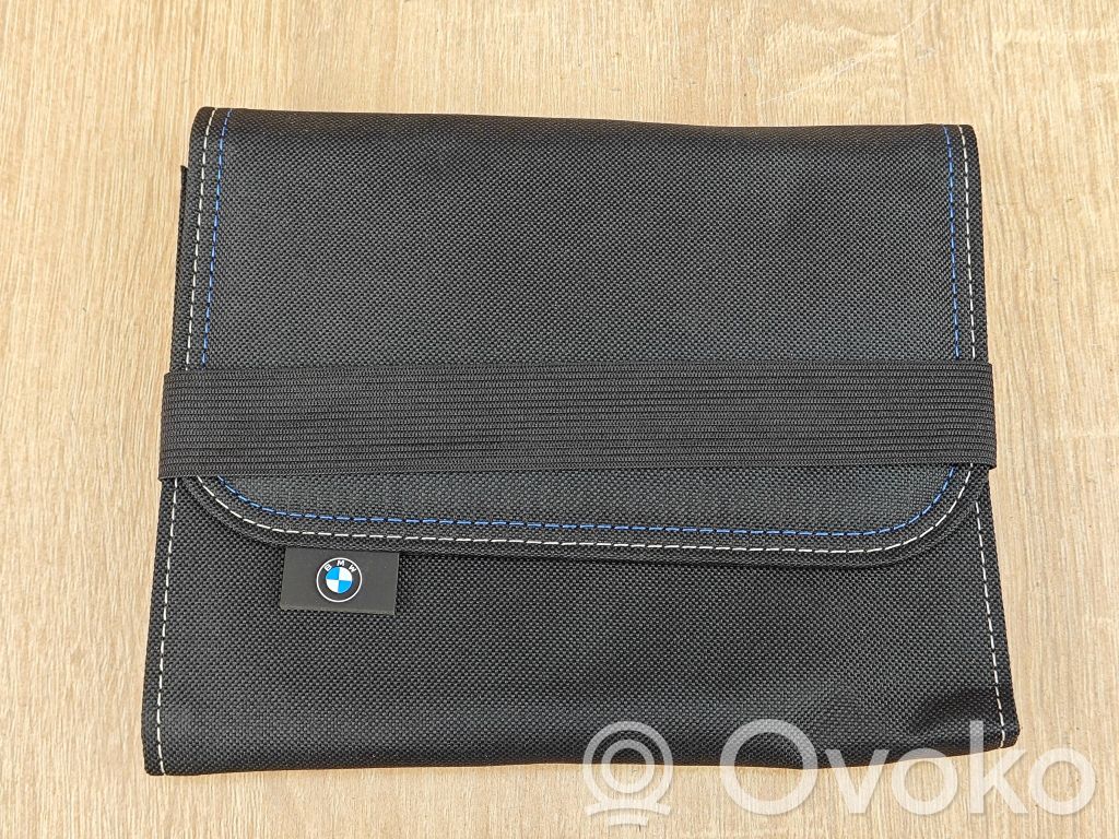 BMW 5 G30 G31 G38 Muut kojelaudan osat 