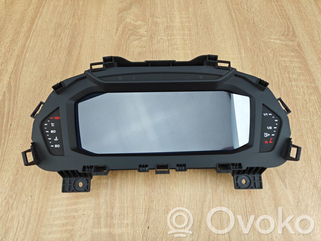 Audi Q3 F3 Licznik / Prędkościomierz 