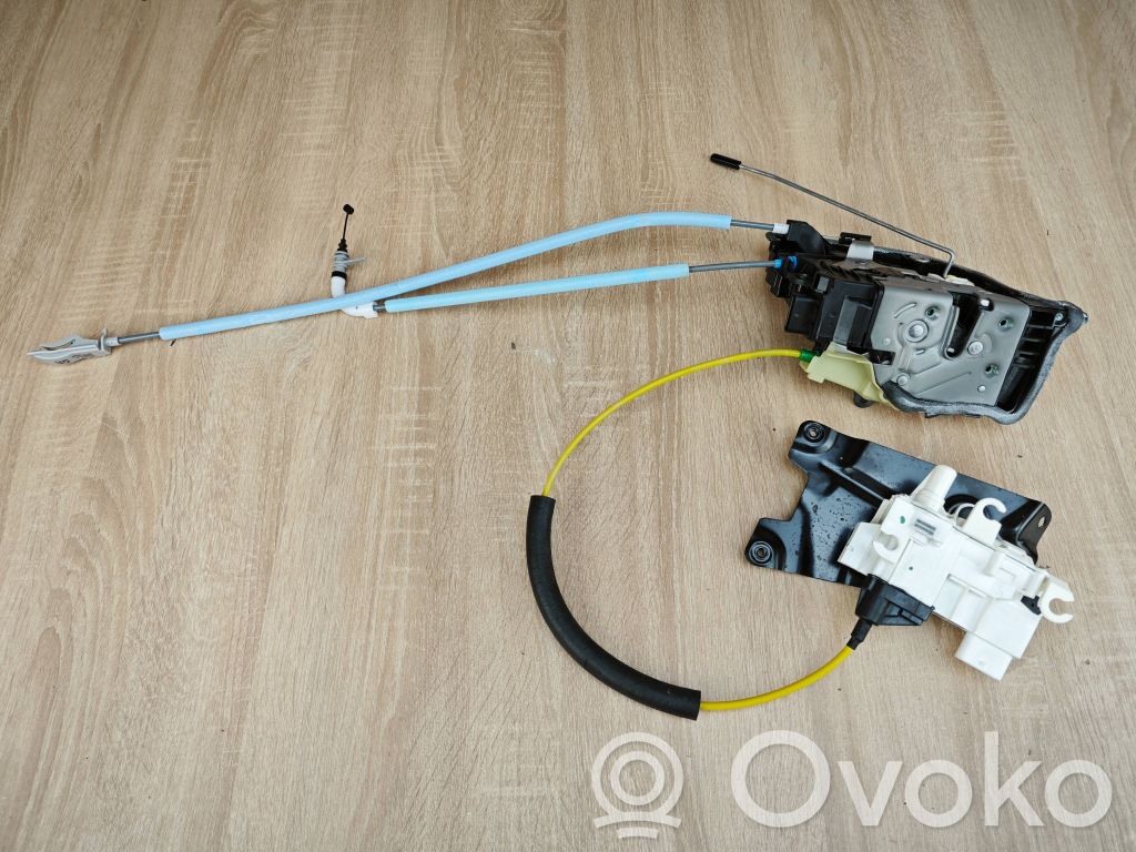 BMW 8 G16 Front door lock 