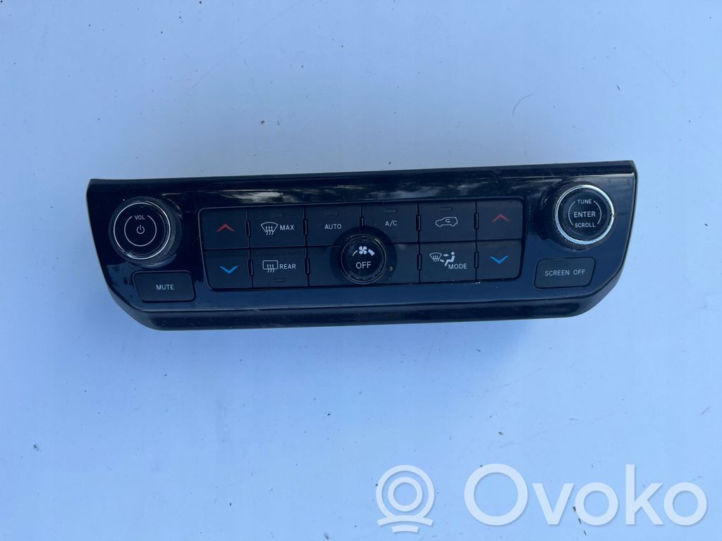 Climate control unit   P68524982AA