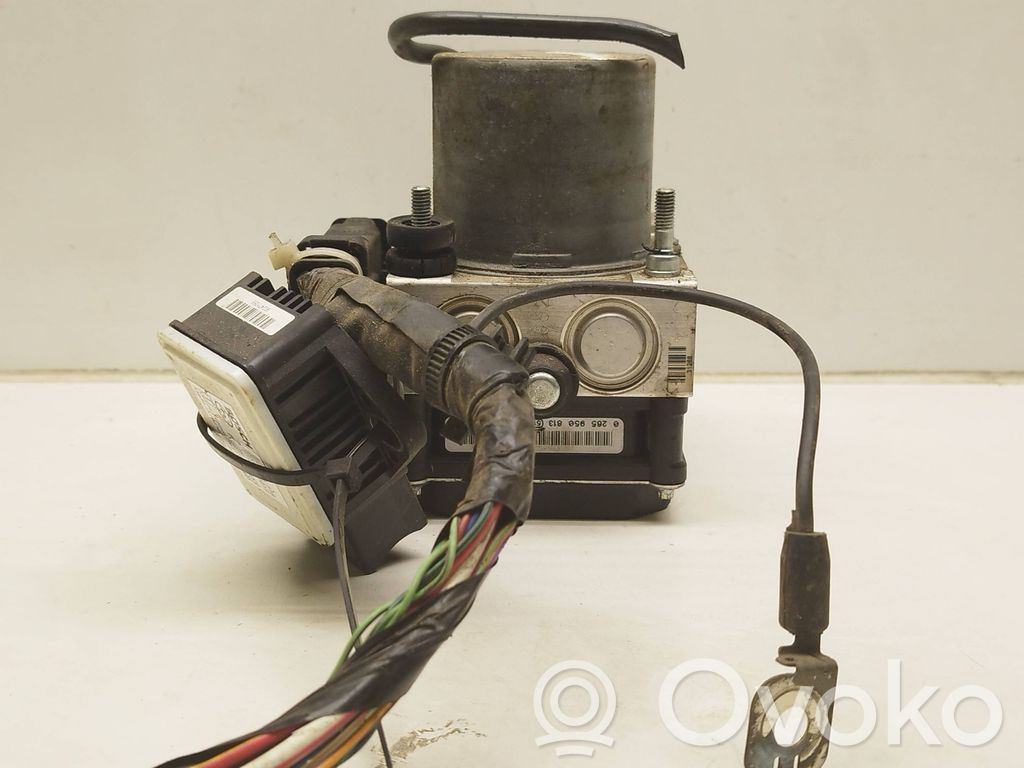 ABS-pumppu   27530AG250