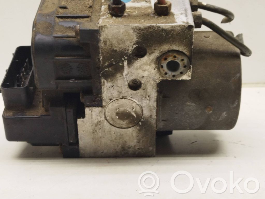 Subaru Outback ABS-pumppu 