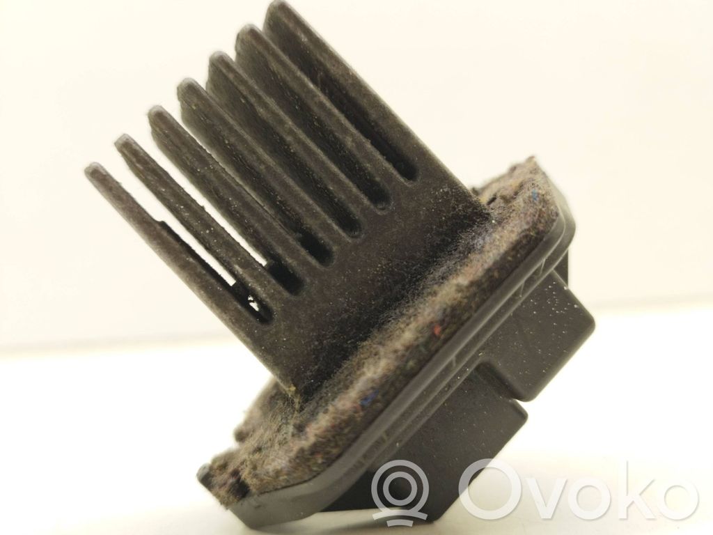 Subaru Legacy Heater blower motor/fan resistor 