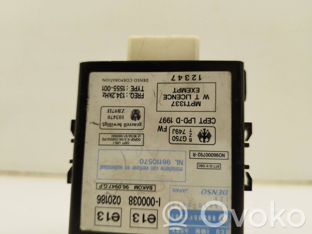 Subaru Forester SF Komputer / Sterownik ECU i komplet kluczy 