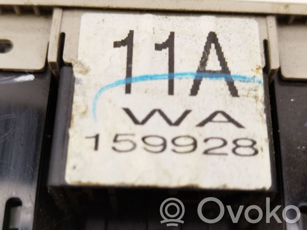 Wing mirror switch   159928