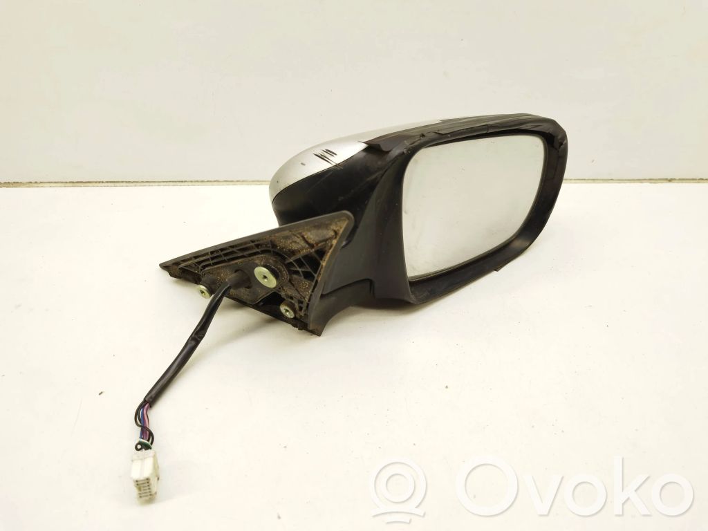 Subaru Outback Front door electric wing mirror 