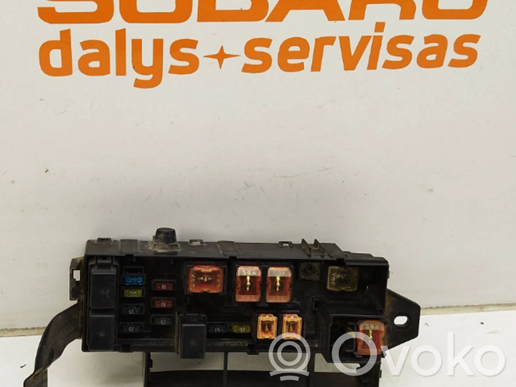 Subaru Forester SF Saugiklių dėžė (komplektas) 