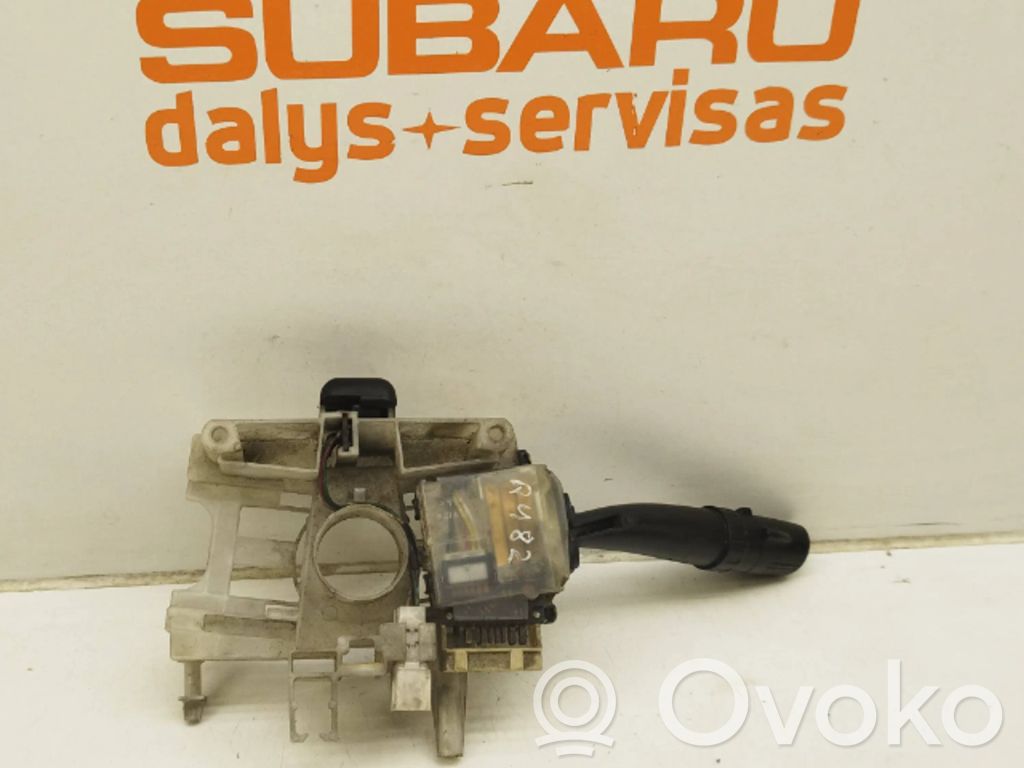 Subaru Forester SF Interruptor/palanca de limpiador de luz de giro 