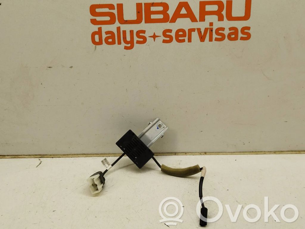 Subaru Outback (BS) Pystyantennivahvistin 