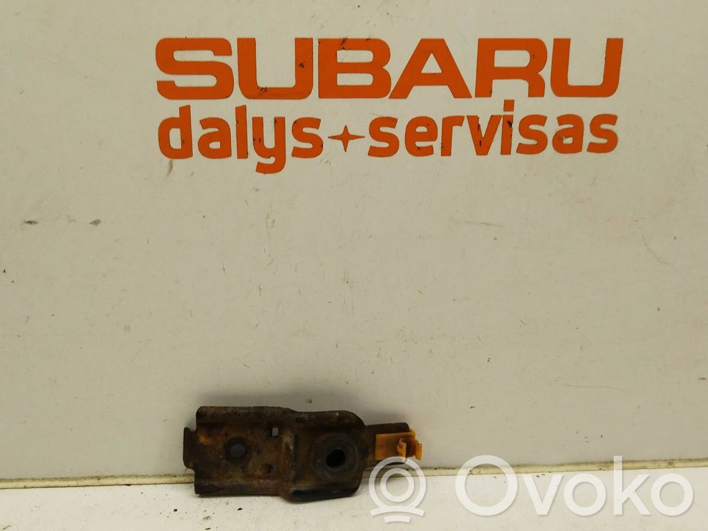 Radiator mount bracket