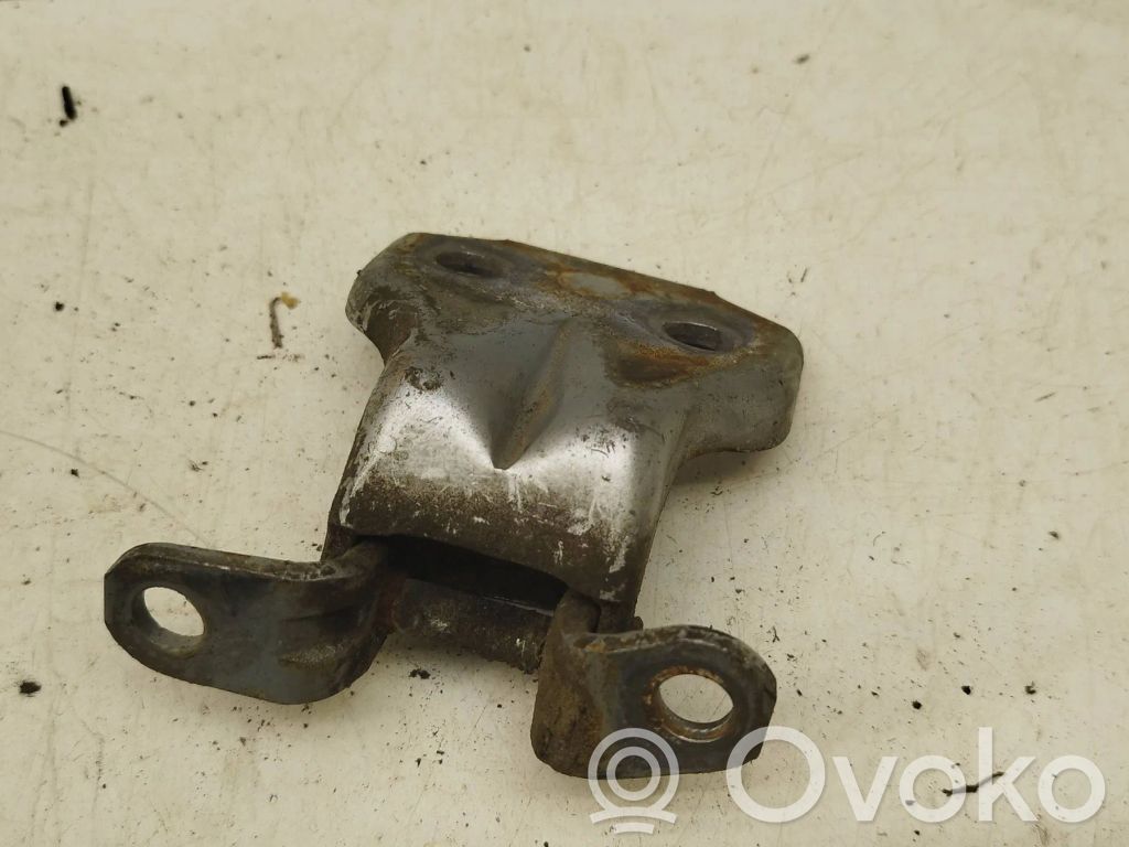 Subaru Impreza III Front door upper hinge 
