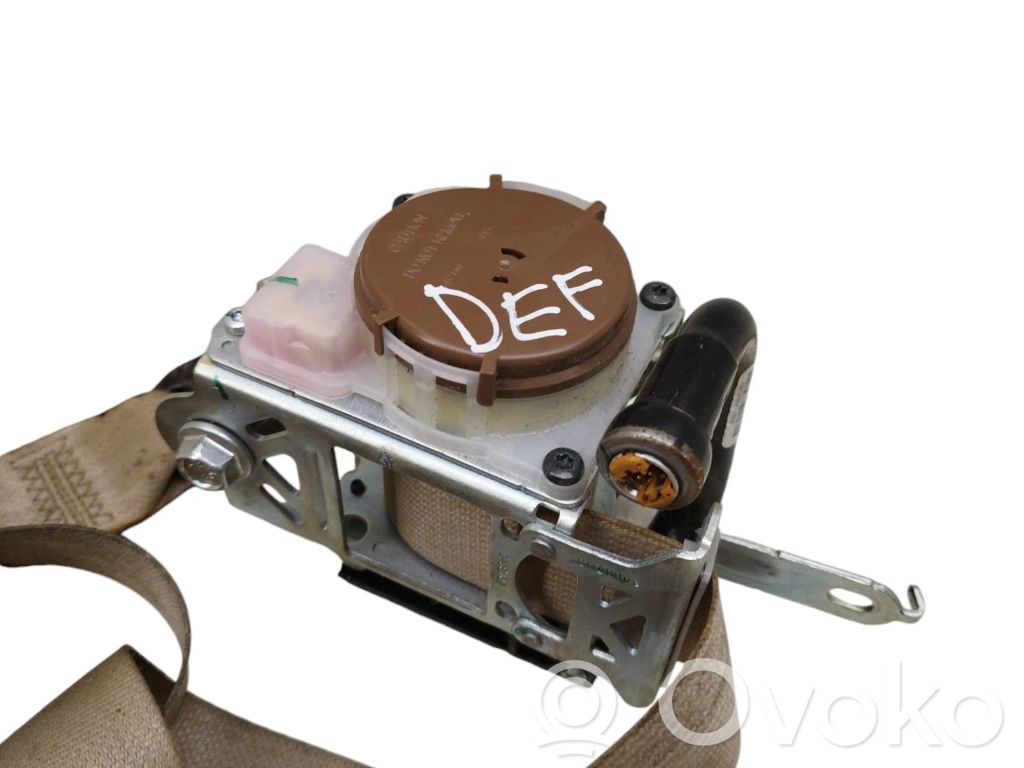Subaru Outback (BS) Cinturón delantero 