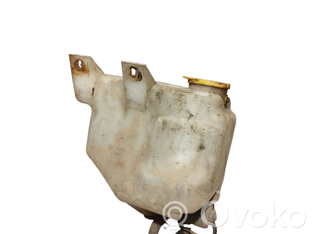 Wischwasserbehälter   E13002353