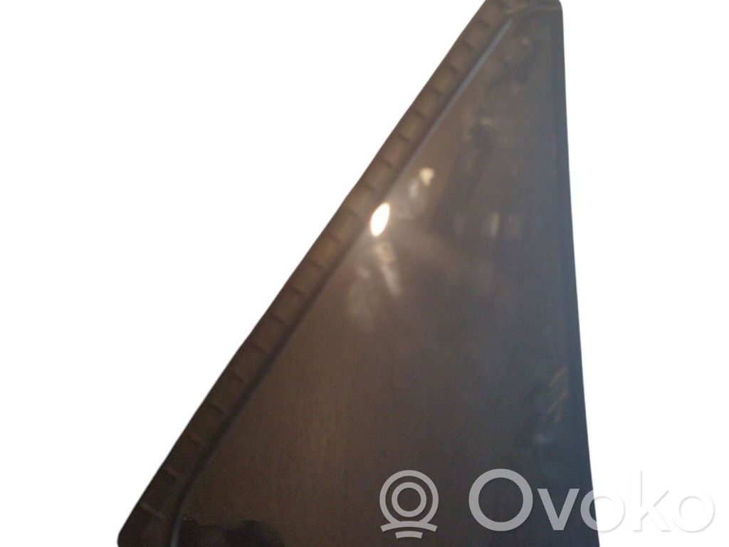 Subaru Outback (BS) Ventanilla de ventilación de la puerta trasera 