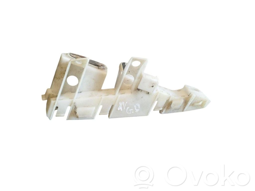 Rear bumper mounting bracket