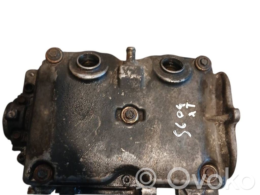 Subaru Forester SG Engine head 