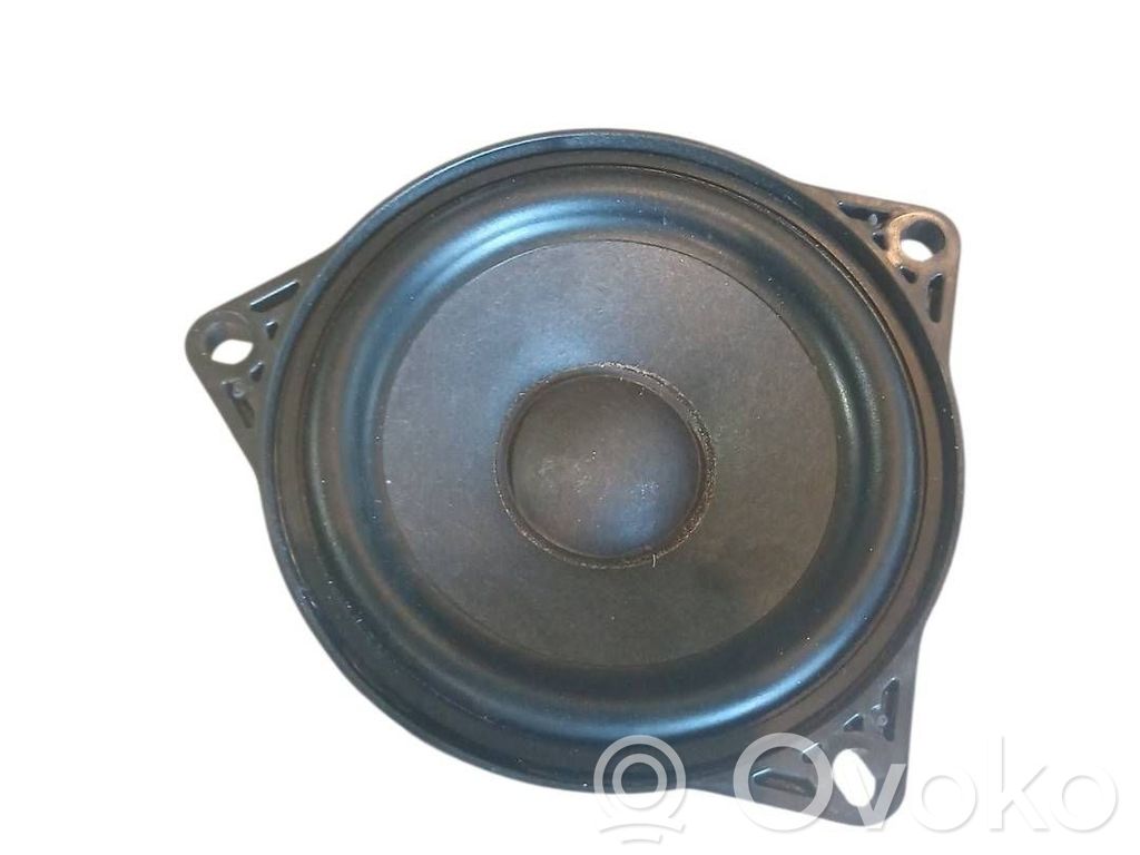 Paneelikaiutin   107974200A