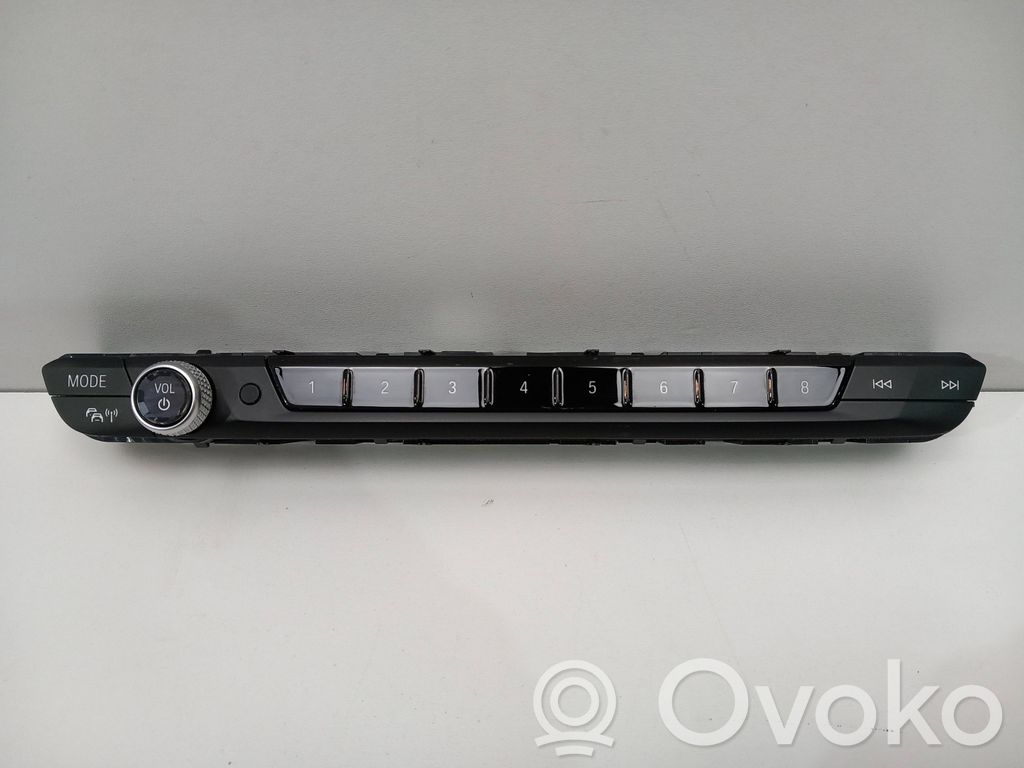 Head unit multimedia control   7949336