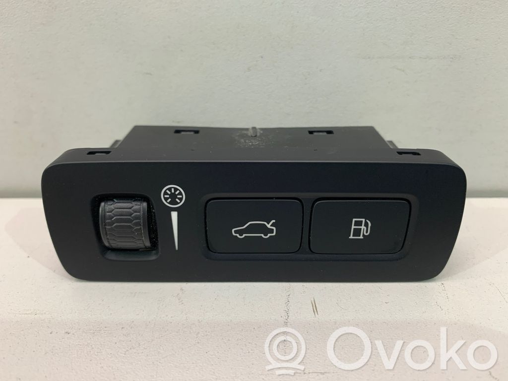 Volvo XC60 Tailgate/trunk/boot open switch 