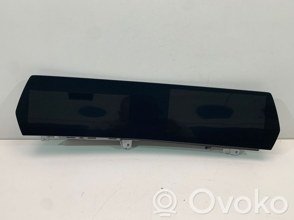 BMW X1 U11 Speedometer (instrument cluster) 