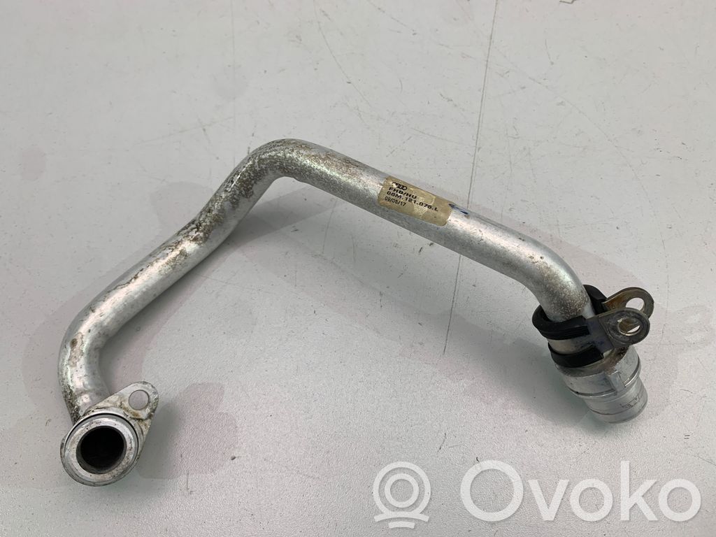 Audi A5 Tubo flessibile del liquido di raffreddamento del motore 
