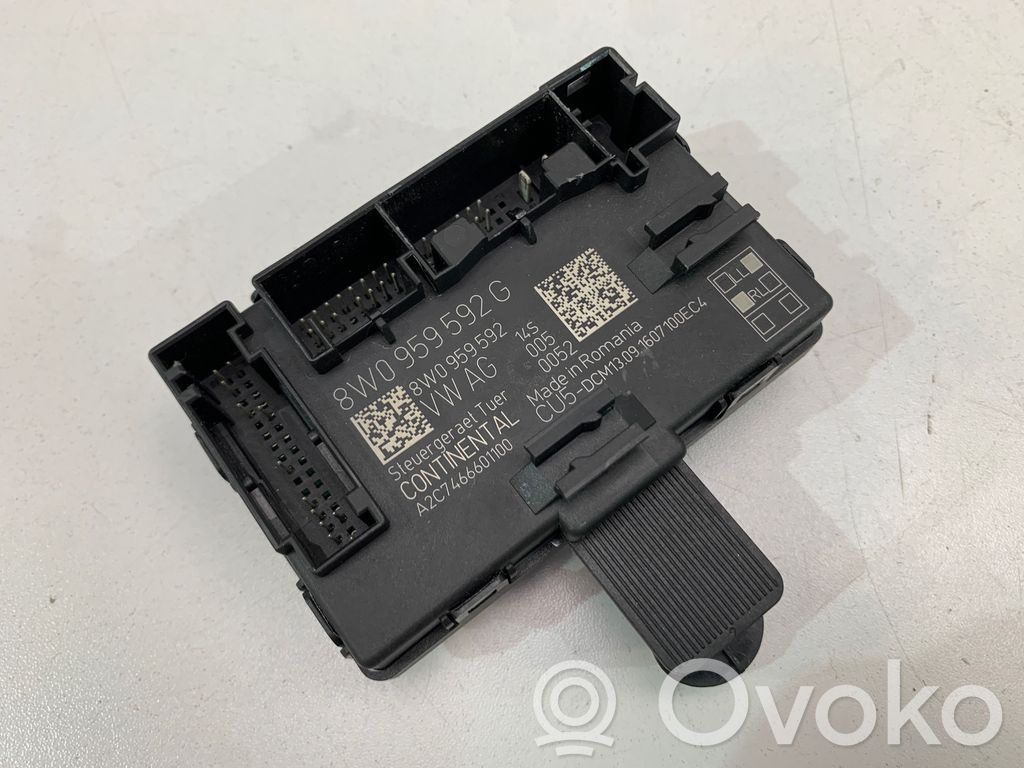 Audi A4 Allroad B9 Door control unit/module 