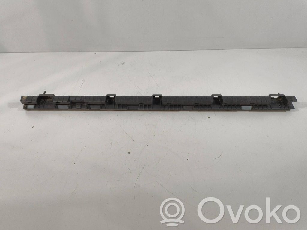 Sill supporting ledge   32216526