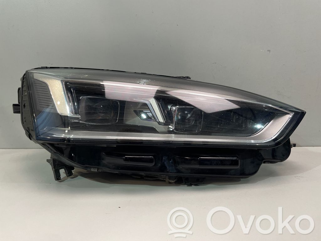 Audi A5 Phare frontale 