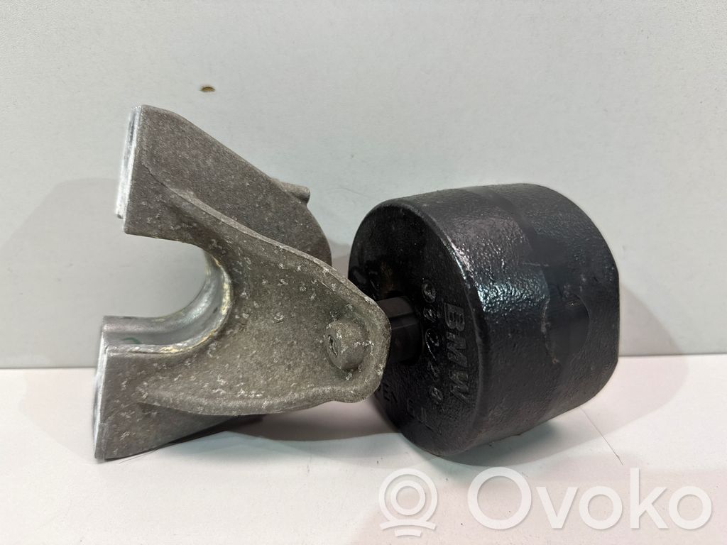 BMW 5 G30 G31 G38 Mocowanie stabilizatora osi tylnej 