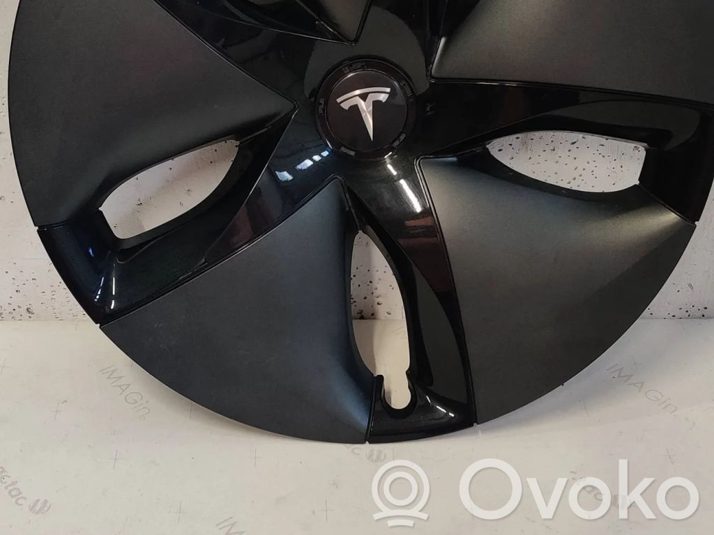 Tesla Model 3 R17-pölykapseli 