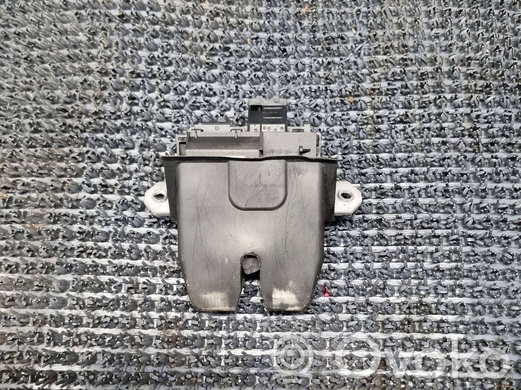 Volvo V50 Aizmugurējā pārsega slēdzene 