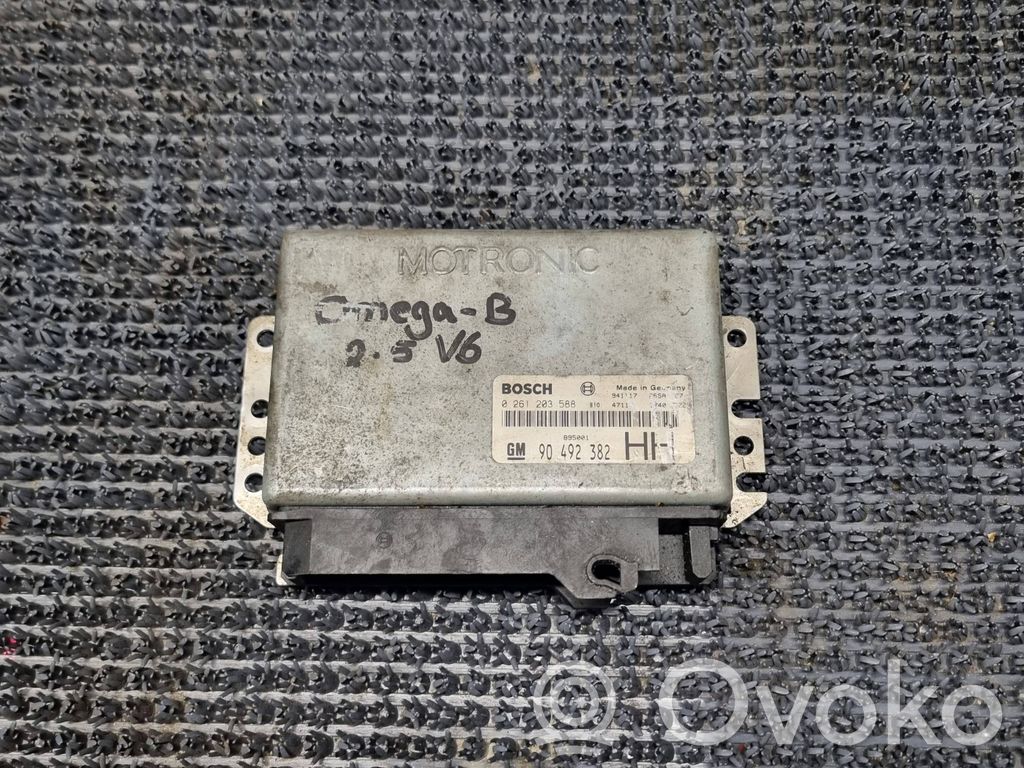 Opel Omega B1 Engine control unit/module 