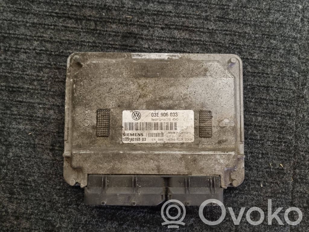 Skoda Fabia Mk2 (5J) Engine control unit/module 