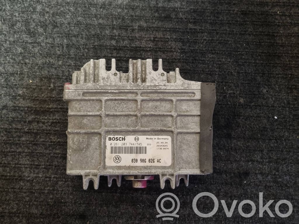 Volkswagen Polo III 6N 6N2 6NF Sterownik / Moduł ECU 