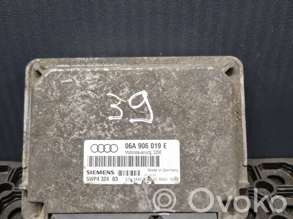 Engine control unit/module   06A906019E,5WP432403
