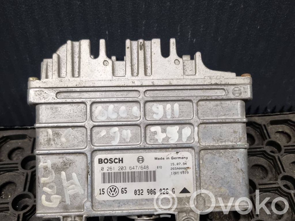 Volkswagen Golf III Engine control unit/module 