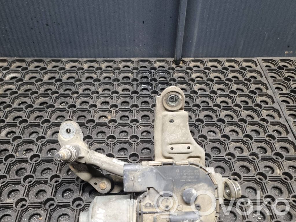 Ford S-MAX Etupyyhkimen vivusto ja moottori 