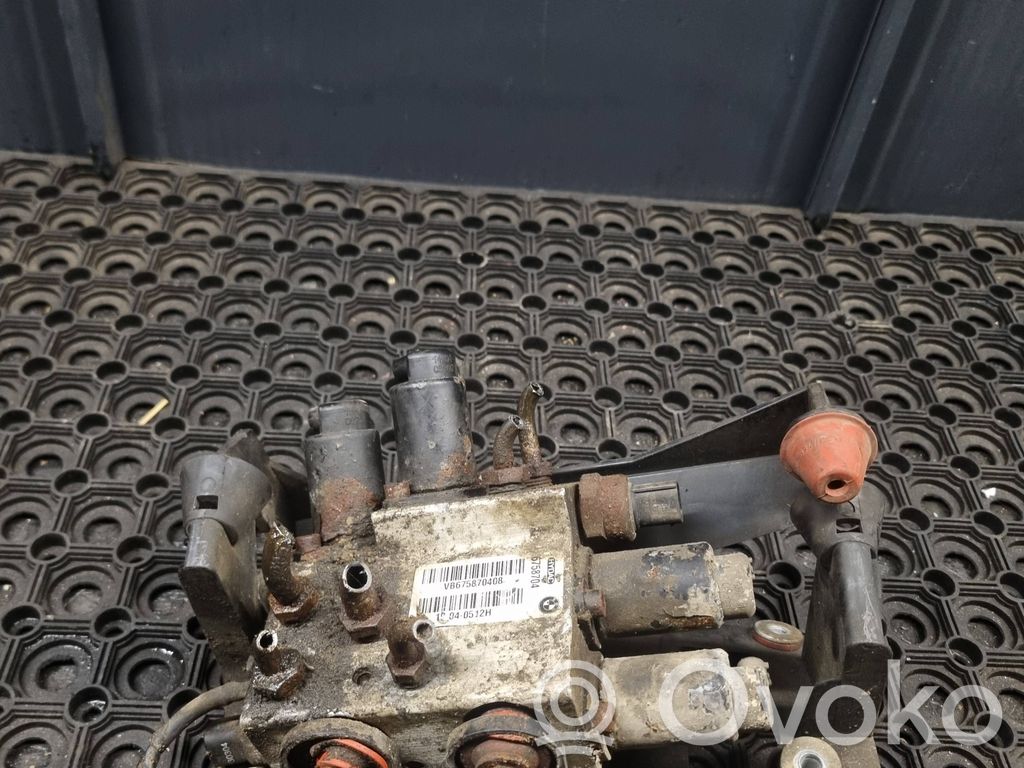 BMW 7 E65 E66 Active stabilizer control/valve assembly 