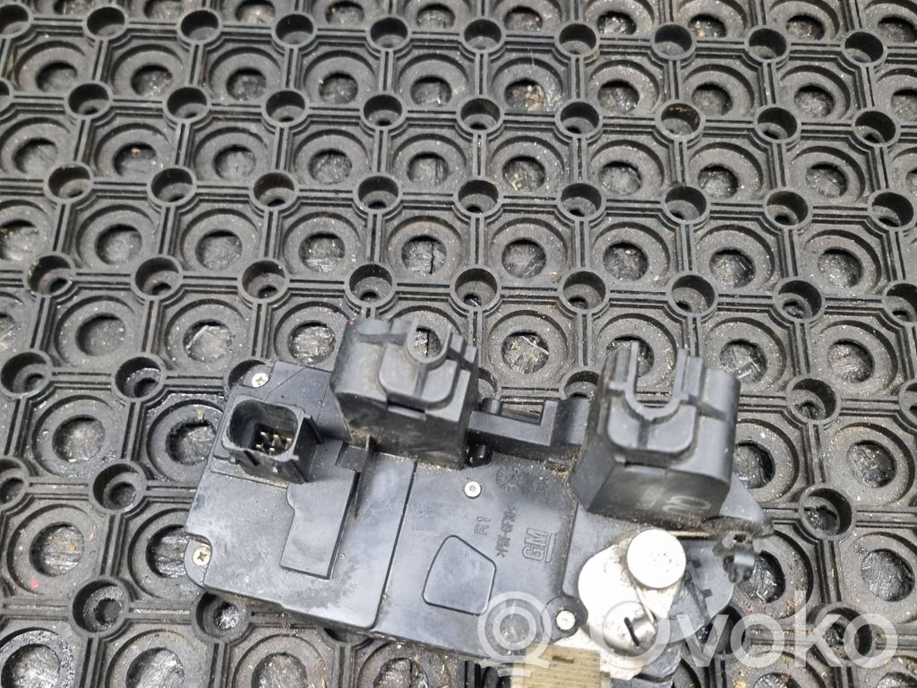 Opel Vectra C Cerradura de puerta trasera 