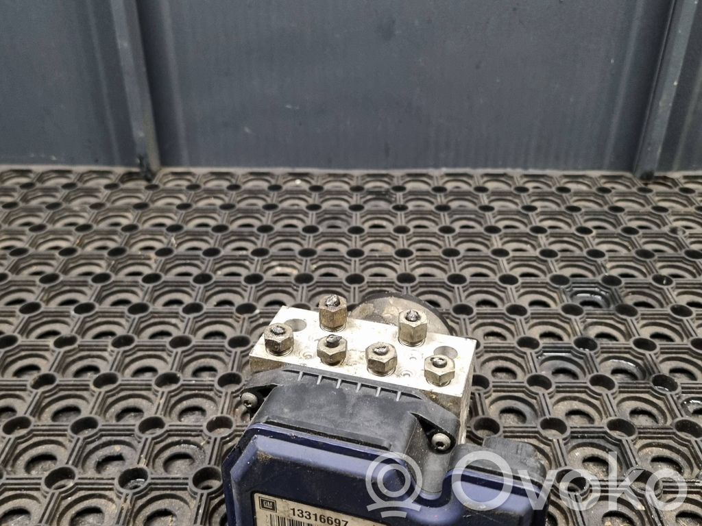 Opel Insignia A ABS Pump 