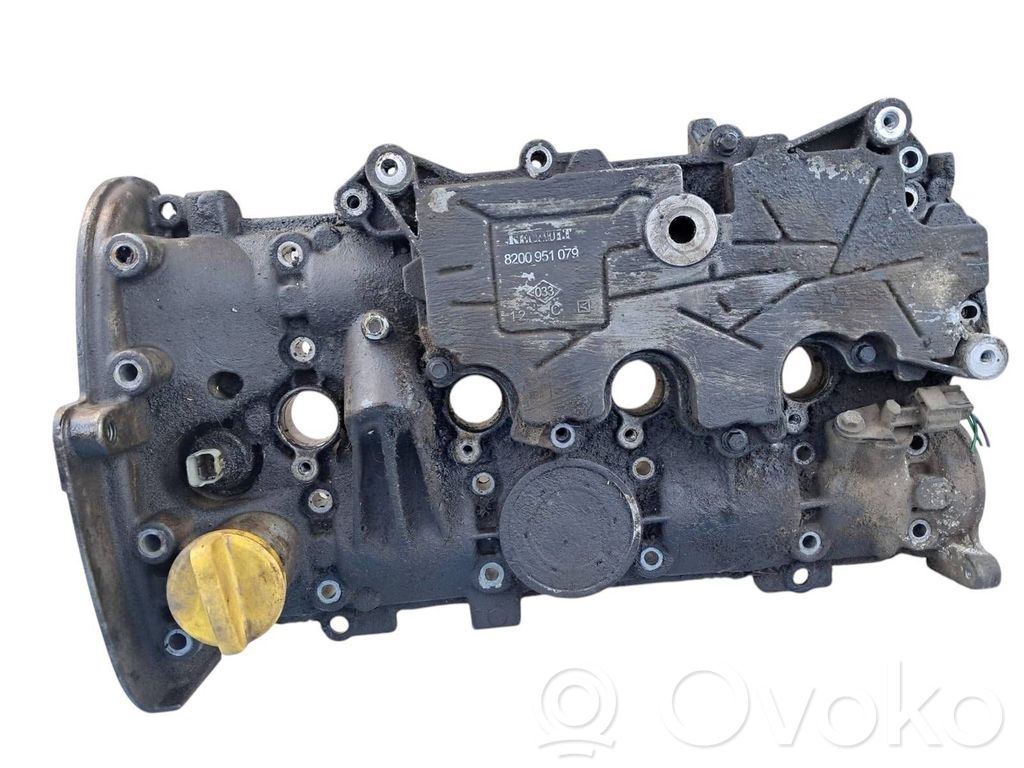 Other engine part   8200951079
