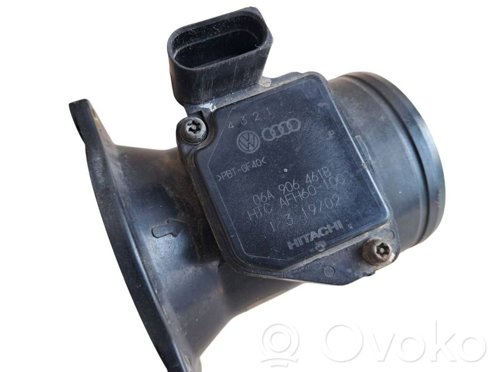 Volkswagen Golf IV Mass air flow meter 