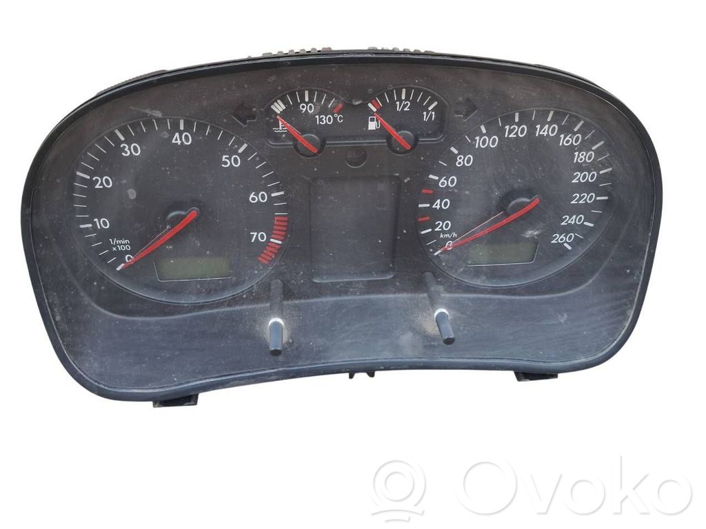 Volkswagen Bora Velocímetro (tablero de instrumentos) 