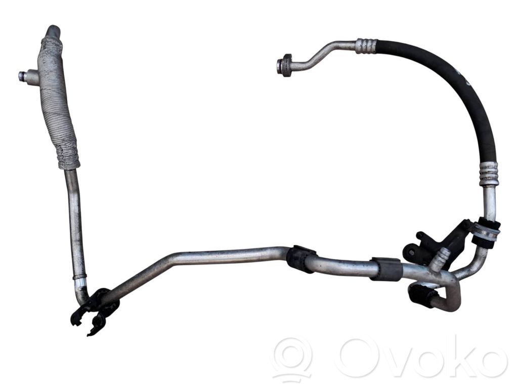 Volkswagen PASSAT B6 Ilmastointilaitteen putki (A/C) 
