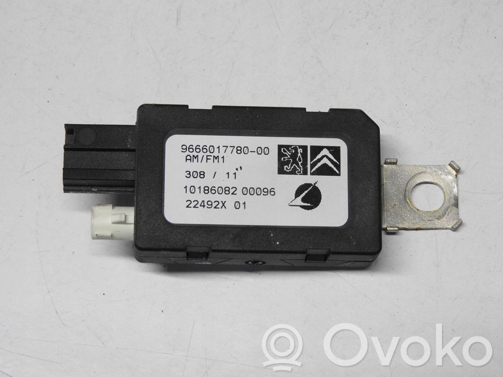 Citroen DS4 Antenos stiprintuvas 