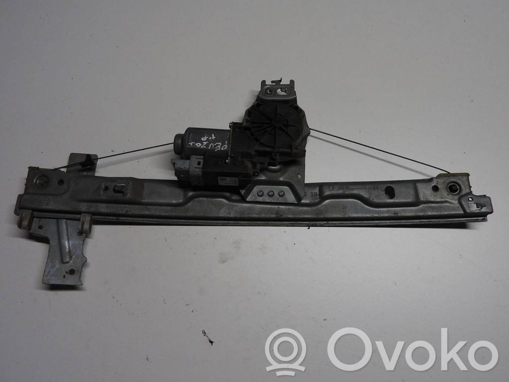 Peugeot 207 Front door window regulator with motor 